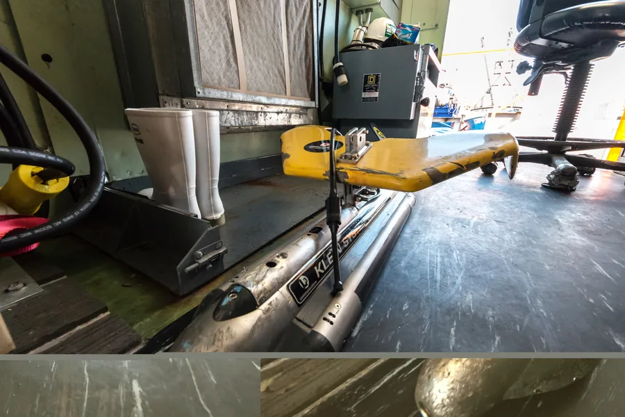 Klein side-scan sonar towfish instrument