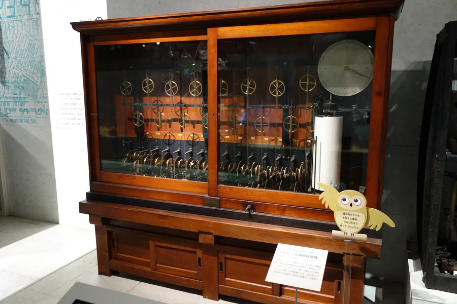 Lord Kelvin's tide-predicting machine on display at the National Museum of Nature and Science, Tokyo